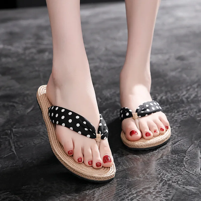 2022 Fashion Slippers Women`s Flip-Flops Summer Design Weave Women Beach Non-Slip Flat Ladies Outdoor Soft Simple Flip-Flop Straw Indoor Female size 36-40