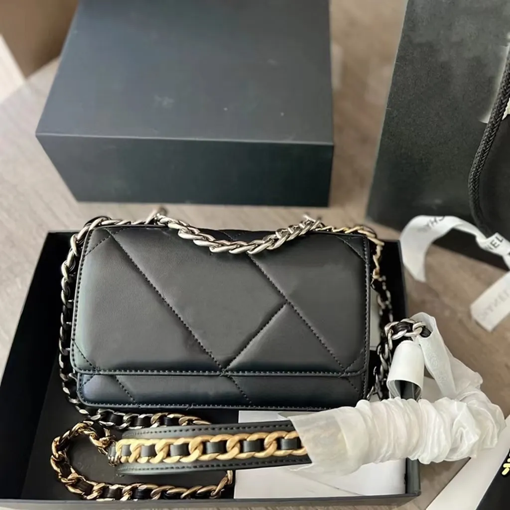 Wholesale Women Real Leather Crossbody Bag Lattice Woc Desinger