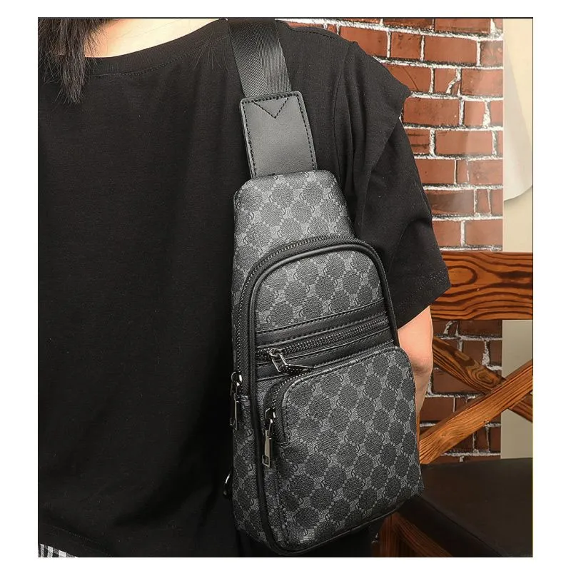 Gucci men online chest bag