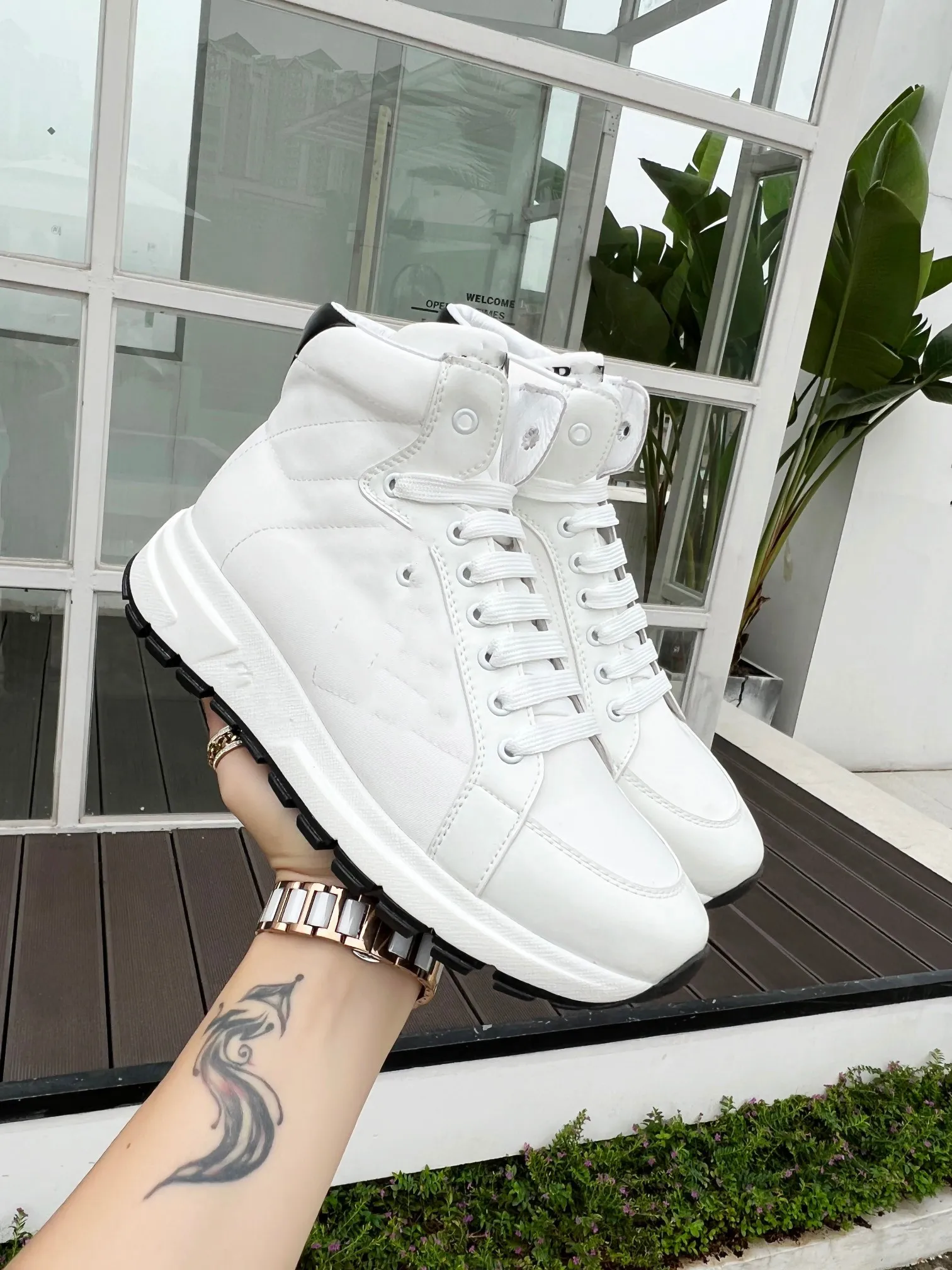 Mens deals trainer boots