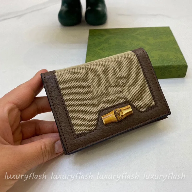 Carteras de diseñador para mujer Bolsa de bambú de alta calidad 2022 Luxurys Summer Color Clutch Carteras cortas Monedero Titular de la tarjeta Mini billetera