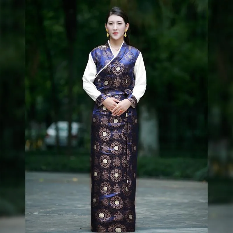 Ethnische Kleidung Tibetisches Kleid Ethischer Stil Satin Chinesische traditionelle Kleidung für Frauen Tibet KleidungEthnisch