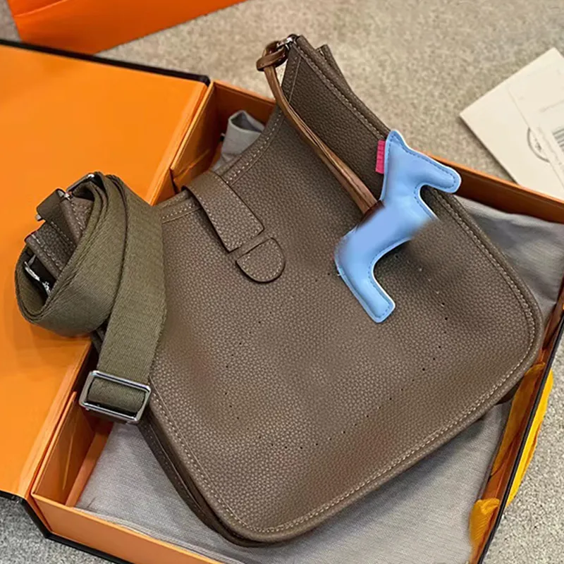 Lyxdesigner togo handväskor väska axel crossbody tygväskor äkta kalvskinn läder mjuk hudväskor plånböcker messenger 25 cm