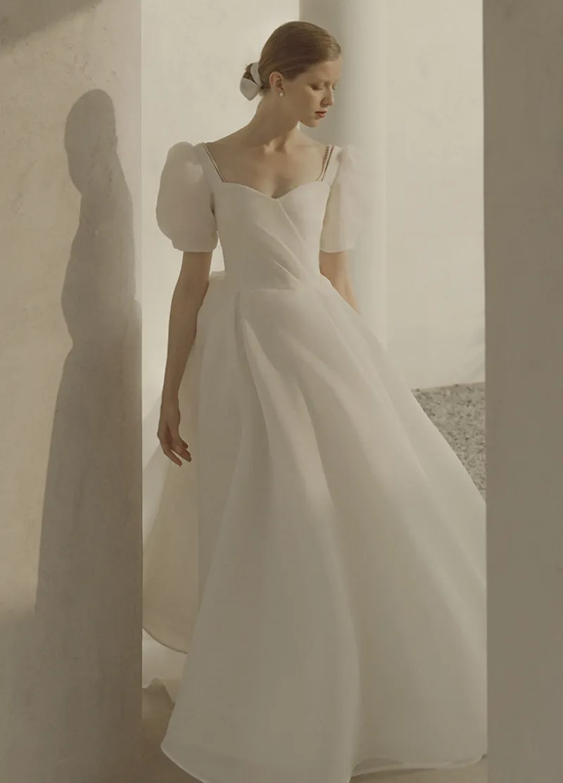 Élégant corée Simple chérie robe De mariée manches bouffantes Satin a-ligne dos nu robe De mariée Vestidos De Novia sur mesure