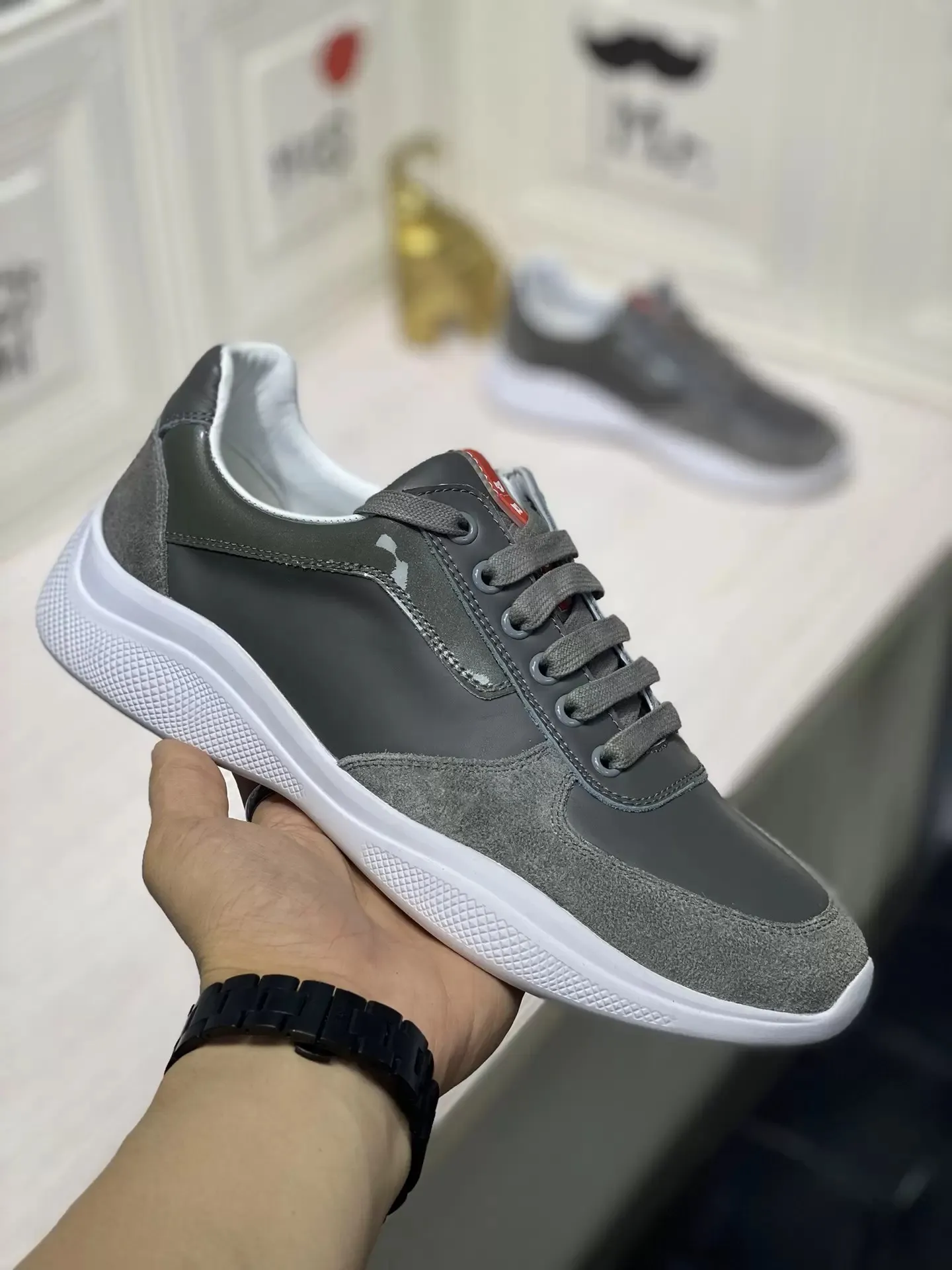 商品を販売 完璧なブランドの夏のメンズアウトドアスポーツスニーカーカジュアルシューズ高級男 アメリカのカップスニーカースエード羽毛生地ゴムソールロートップストレーナー38 45 割引 Www Muermos Cl 商品を販売 完璧なブランドの夏のメンズアウトドアスポーツスニーカーカジュアルシューズ高級男 アメリカのカップスニーカースエード羽毛生地ゴムソールロートップストレーナー38 45 割引 Www Muermos Cl