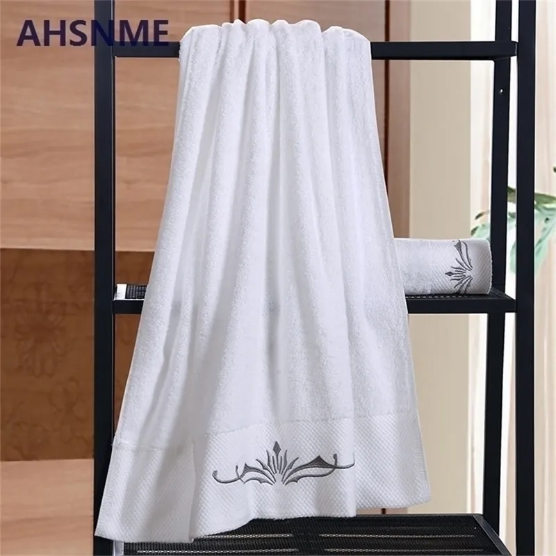 AHSNMEスーパーホールセールホワイト100％コットンシルバー70x140cm重量600G刺繍はカスタマイズされたパターンタオル220616