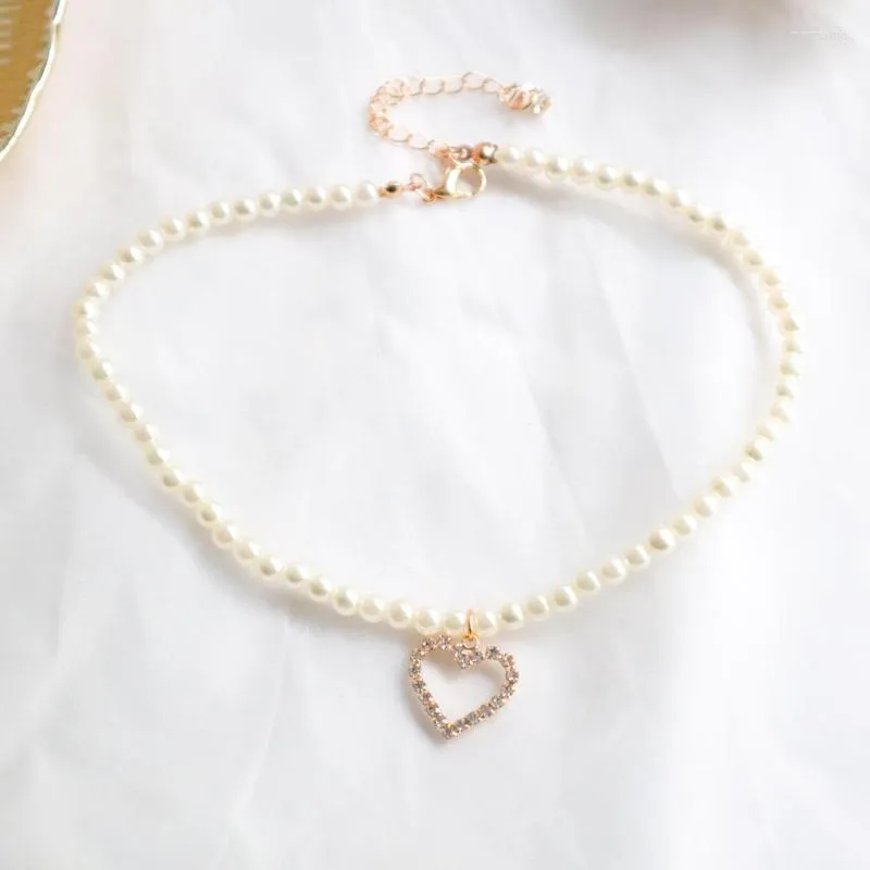 Chokers Vintage Acrylic Necklaces Gold Color White Heart Imitation Pearl Clear Rhinestone Pendants Choker For Wedding Jewelry Morr22