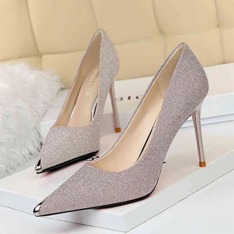 Scarpe eleganti da sposa coreane da donna sexy da banchetto sottile con tacco a spillo super alto a punta singola 220503