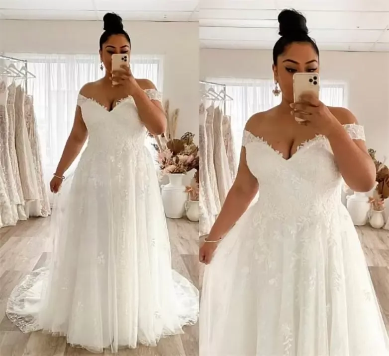 2022 Prachtige Plus Size Trouwjurken Bruidsjurk Een Lijn Landelijk Kant Appliqué Uit De Schouder Sweep Trein Op Maat Gemaakt Dubai Strand vestido De Novia 401 401