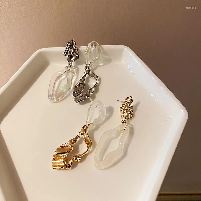 Boucles d'oreilles pendantes lustre asymétrique géométrique acrylique métal pour femmes coréen à la mode simplicité bijoux femme délicate goutte