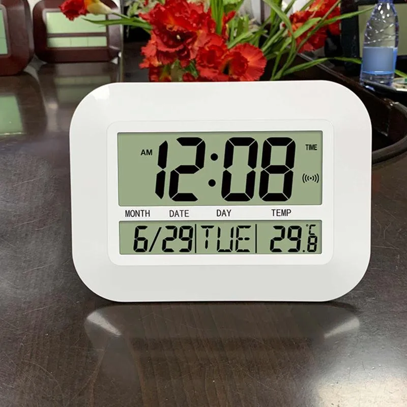 Horloges murales horloge électronique alarme affichage de l'heure LCD à piles pour la décoration intérieure salon cuisine salle de classe bureauhorloges murales