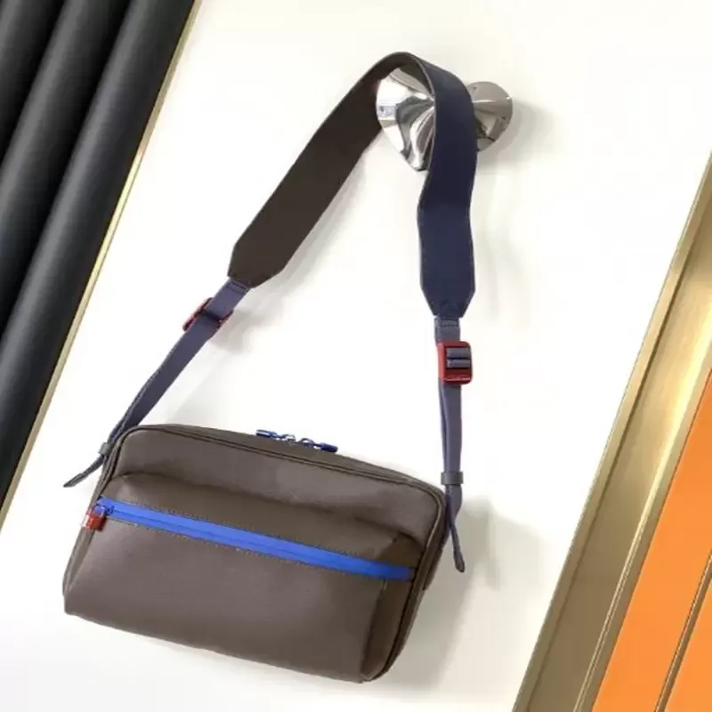 A69 klasyczny klapa luksusowa torba duża marka torebka torebka kawior skóra skórzana CF Portfel damski France Ramienie Cross Body Fanny Pack WI Inne torby