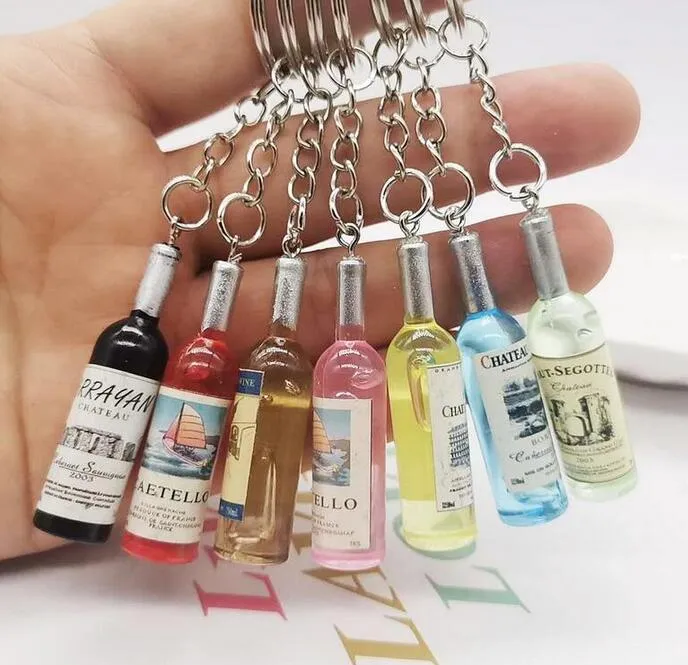 Creative wine bottle keychain pendant simulation bottles key chain bag ornament craft gift wholesale