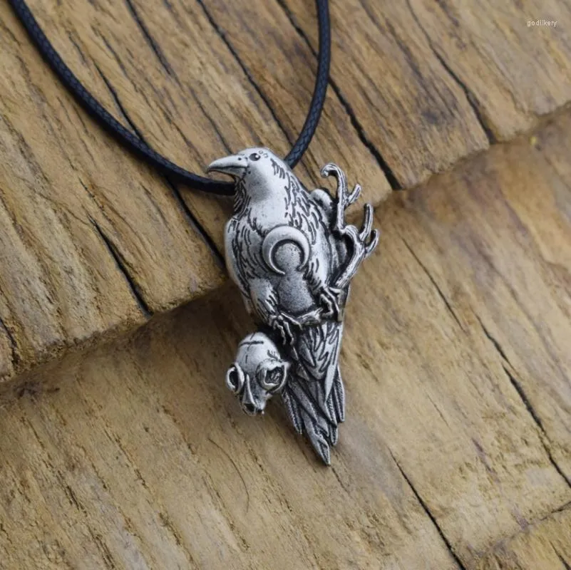 Chains 12pcs Wicca Moon Raven Pendant Necklace Black Bird Animal Amulet Jewelry For Men WomenChains Godl22