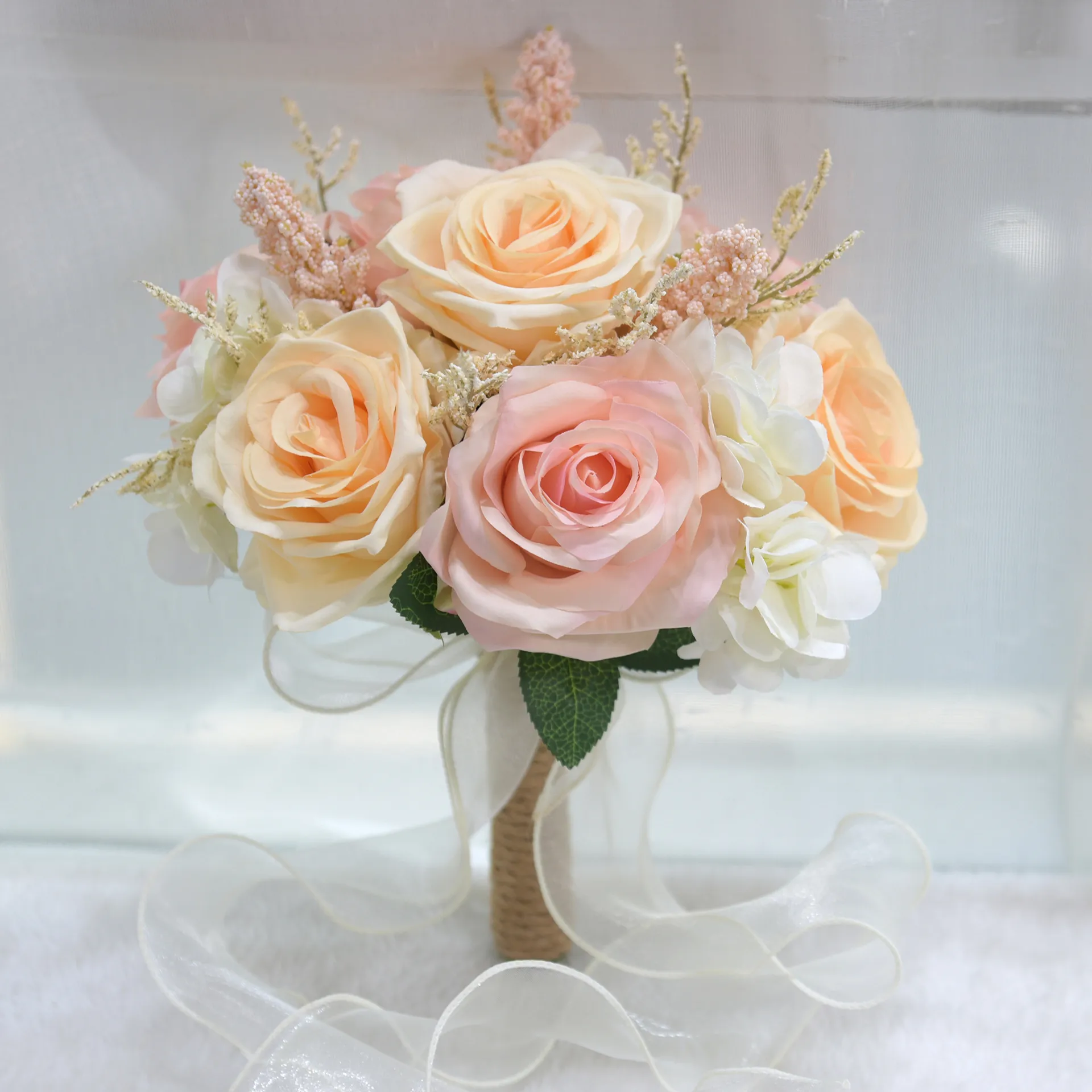 Bouquet de demoiselle d'honneur de mariée Boho 2022 Fleurs de mariage artificielles Champagne Ivoire Blush Roses roses 25 cm 25 cm Quinceanera Party Soie F247l