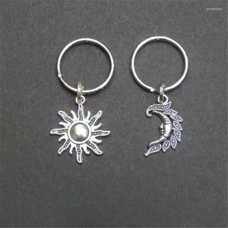 Keychains 2pcs Moon And Sun Keychain Key Ring Miri22