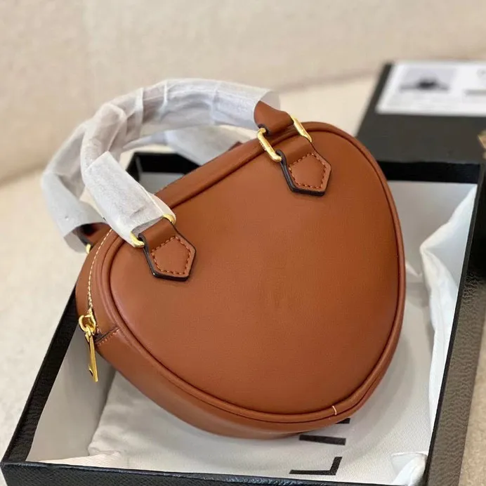 luxury designer bag ladies Cross Body shoulder bags Handbags lady multifunctional large-capacity fashion classic leather Heart-shaped bag 02