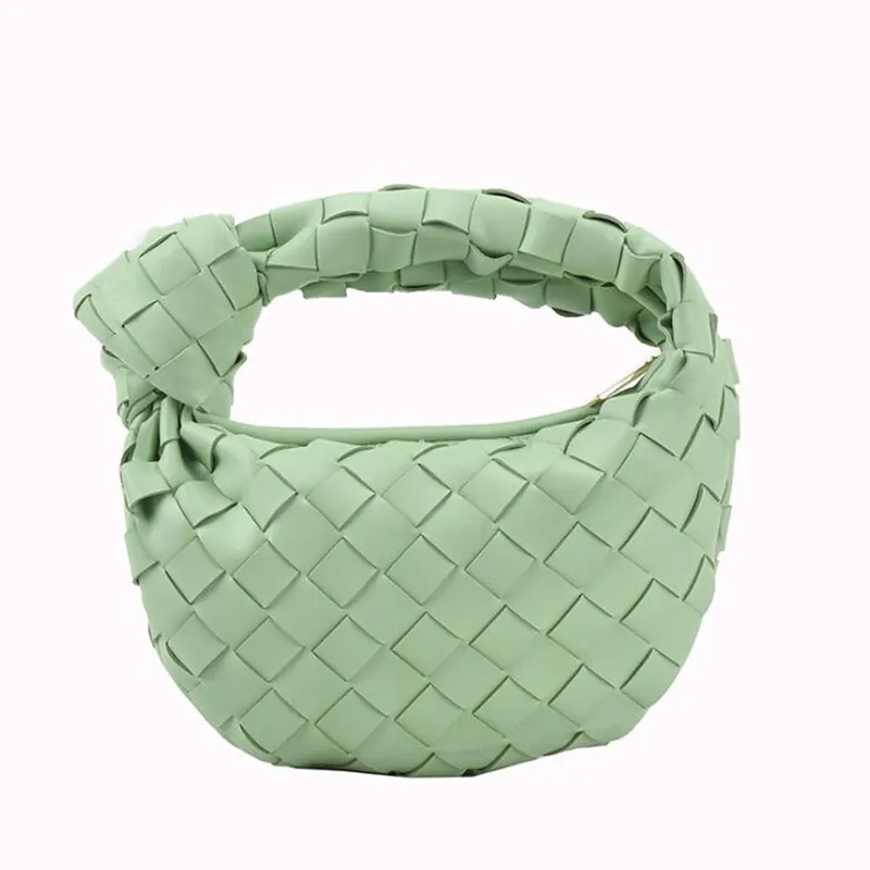 Bag female 2022 new knotted woven clouds women's handheld saddlebag fashion trend youth mobile phone bag 071403