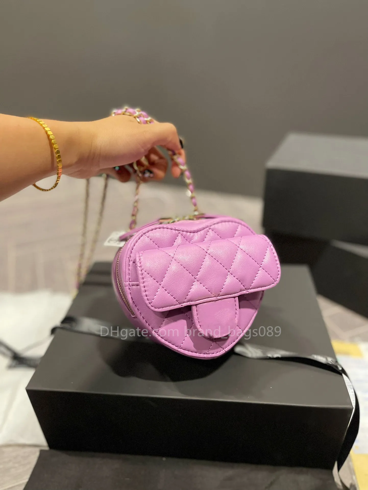 Venta al por mayor Classic Mini Heart Style Quilted Vanity Bags GHW Chain Crossbody Shoulder Purse Cosmetic Case Outdoor Sacoche Luxury Designer bags wallet