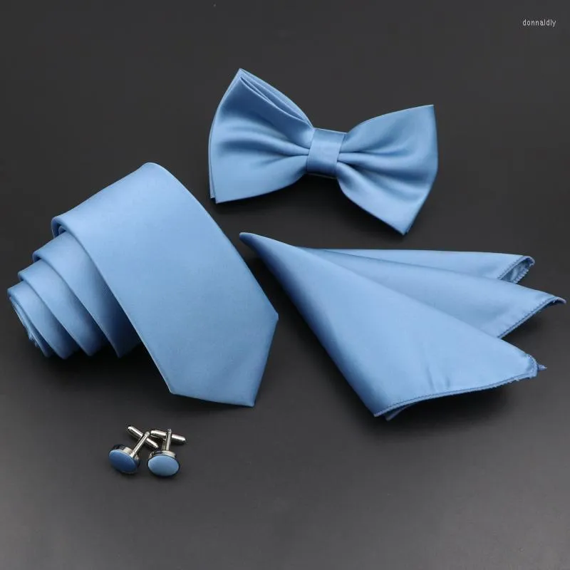 Bow Ties Light Solid Color Tie Bowtie Set Mens Högkvalitativa Fashion Fjäril Blue Black Pink Neslips Manschettknappar Full Giftbow