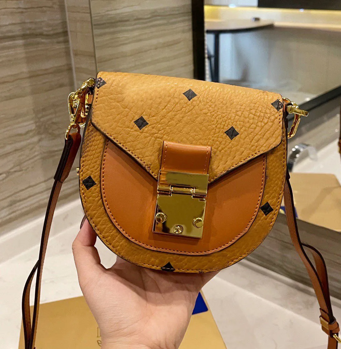 saddles bag Metallic bags shoulder wallet Luxurys Top designers Lady high Quality Women handbag Fashion handbags mother classic Artwork clutch purse chains Hasp