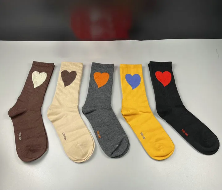 Männer Frauen Socken Hochwertige Baumwolle All-match Klassische Knöchel Buchstaben Atmungsaktive Fußball Basketball Sportsocken