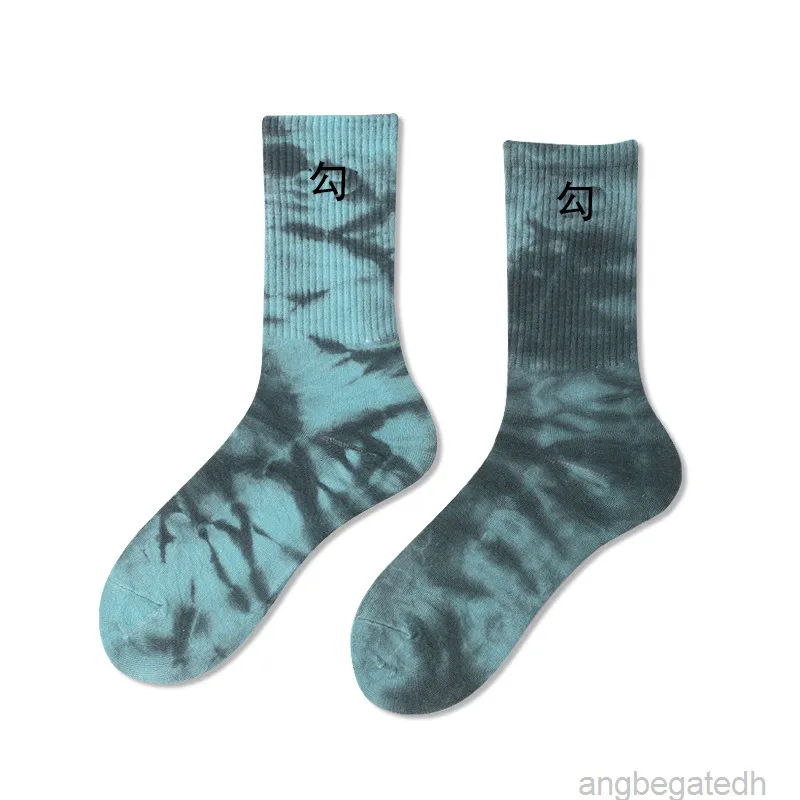 2022 New Socks Alphabet Socks Big Hook Couple Fashion Cotton Socks Tie-dye Skateboard Running Basketball Men 1b
