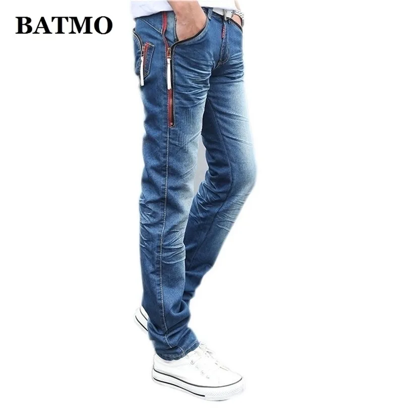 Batmo autunm masculino bolsillos con cremallera pantalones vaqueros azules ropa de hombre tendencia pantalones pequeños delgados pantalones de lápiz casual masculino 201128