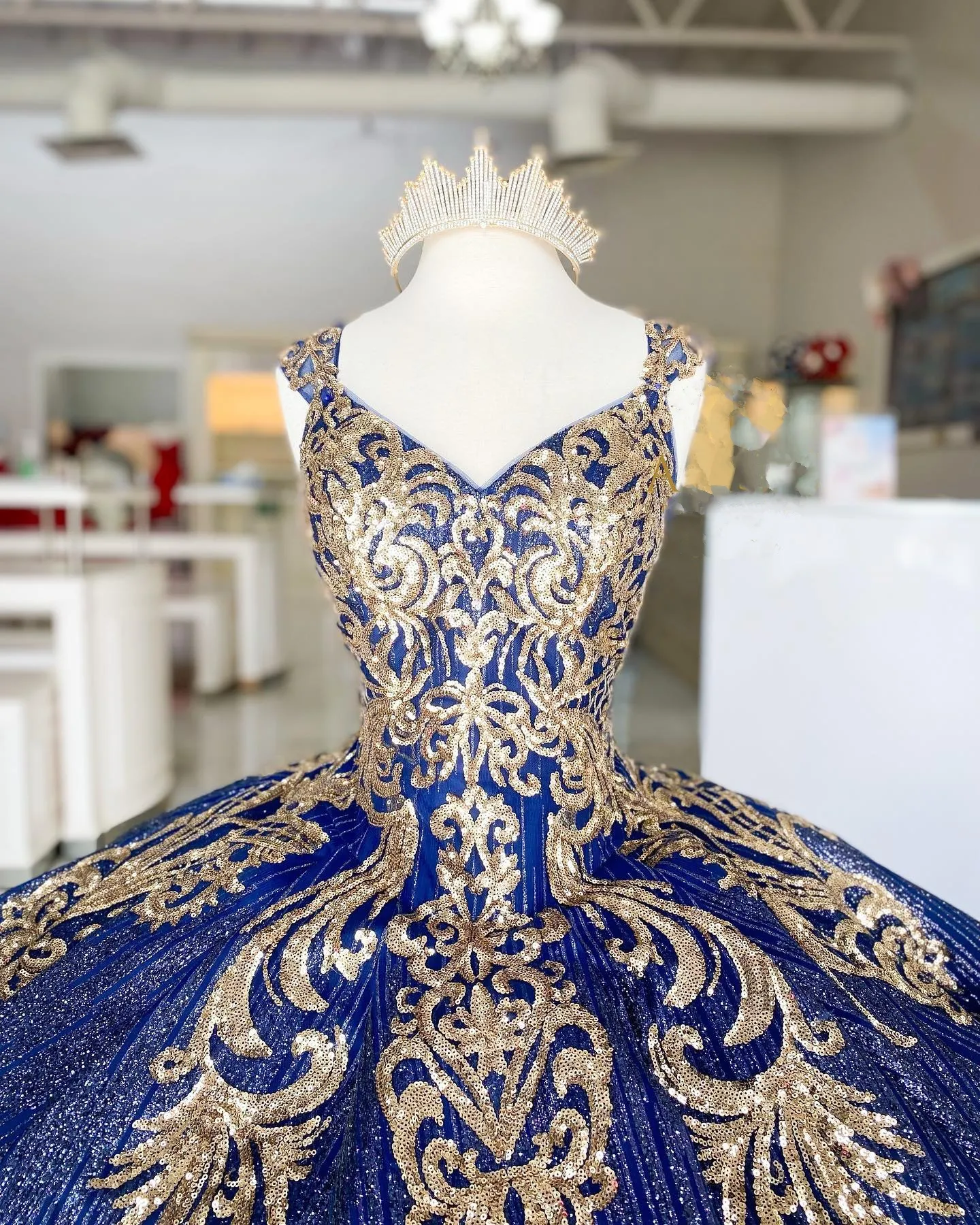 Indigo Blue Gold Quinceanera Dress 2023 Sparkle Sequins Puffy Princess vestidos de 15 anos Basque Sweet 16 Dress Long Prom Gown Straps Lace Up