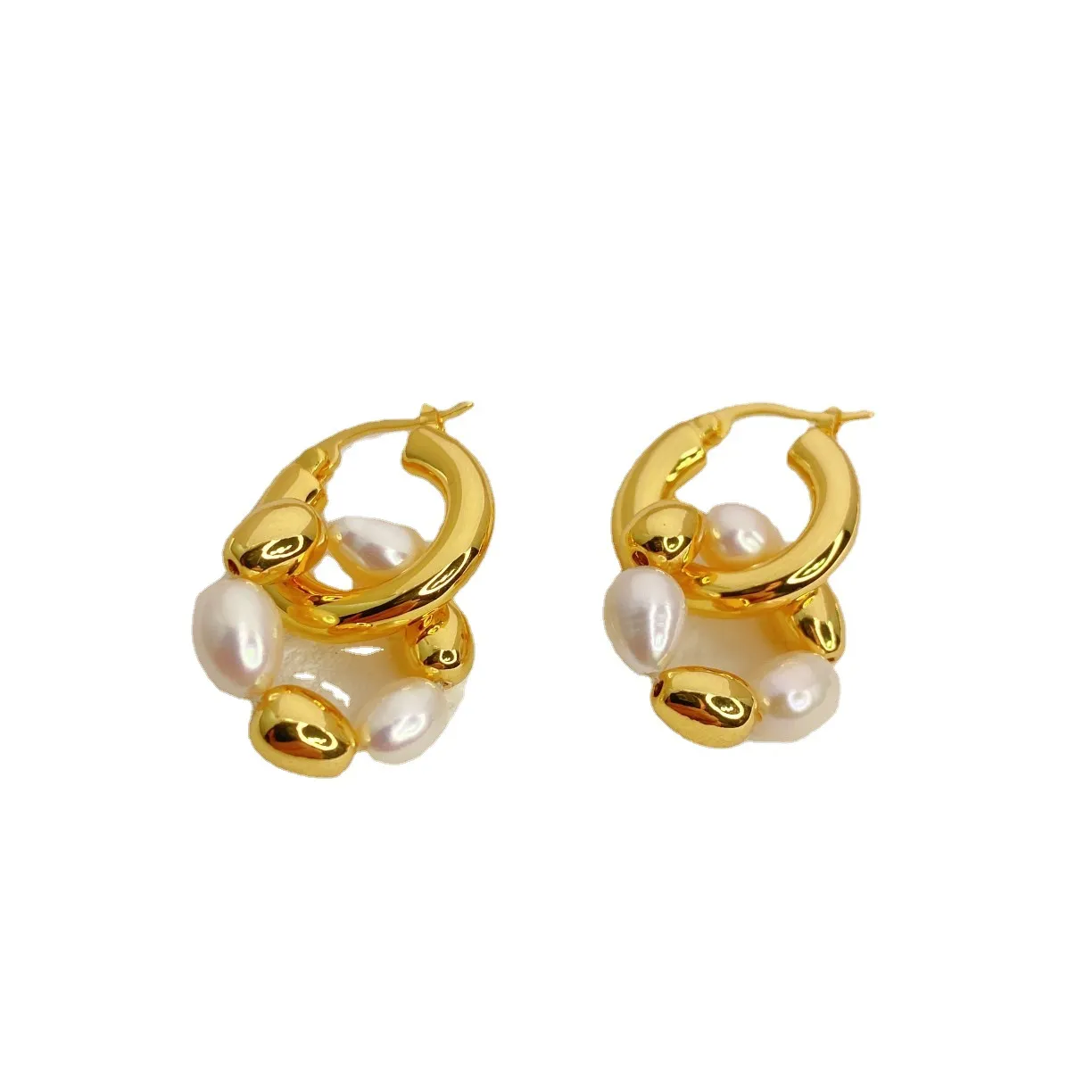 Oro Frijoles Perlas Studs Mujer Doble Círculo Pendientes 18K Oro Cubierta Latón