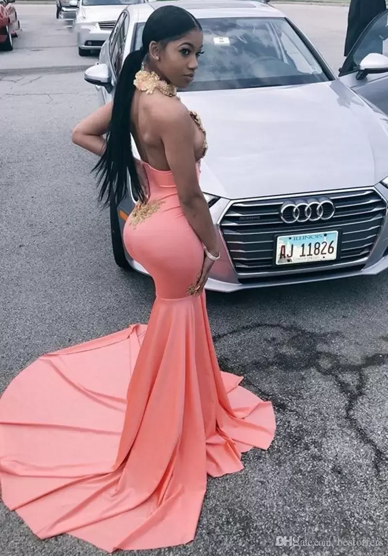 2022 Coral Prom Dresses Halter Sweep Train Gold Applique Lace Beaded  Backless Evening Formal Wear Tail Party Gowns Vestidos Custom Made Plus Size