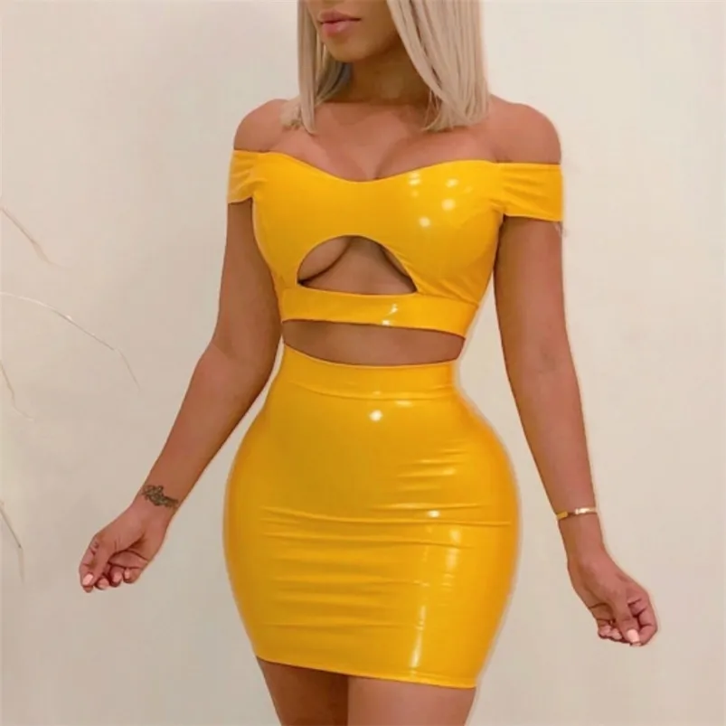 Kadınlar iki parça setleri pvc mahsulü ile mini etek kıyafetleri ile üst kısımlar seksi kesim göğüs sıkı akşam gece dışarı femme bodycon club takım elbise t200702