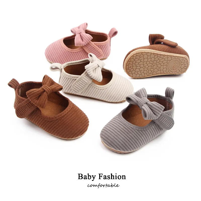 Nyfödda babyskor Fashion Simplicity Casual Spädbarn Girls Anti-Slip Falt Rubber Sole Toddler First Walkers