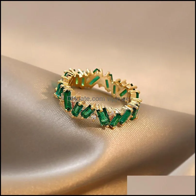 trendy luxury green crystal rings for women neo-gothic fashion high level temperament rings elegant girls jewelry gift