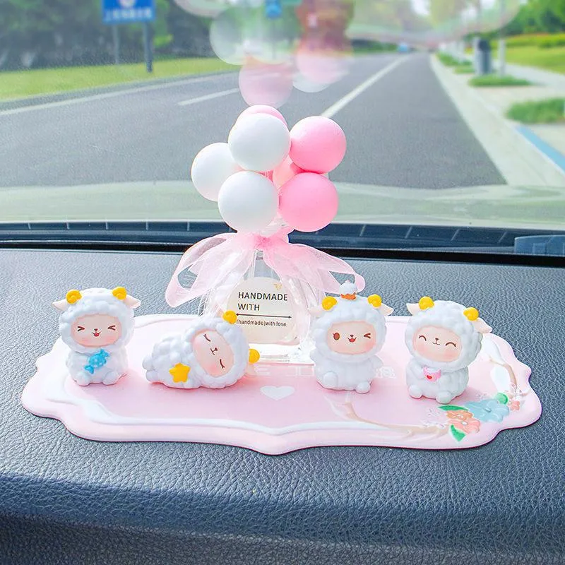 Interieurdecoraties schattige lamb autodecoratie accessoires beeldje poppen center console all -producteninterior