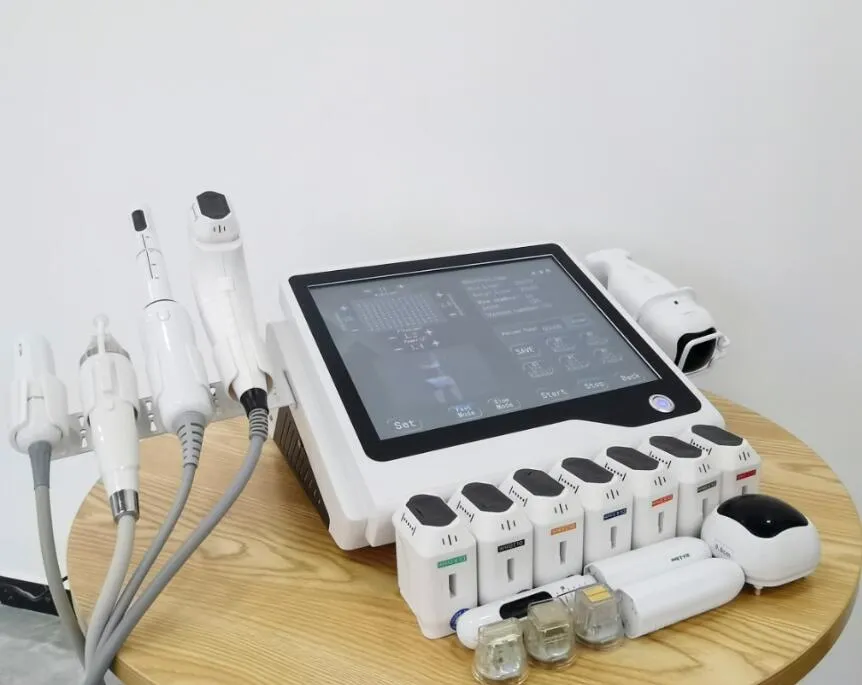 Liposonix professionnel HiFU amincissant la machine à ultrasons focalisés à haute intensité Microneedle VMAX raffermissant l'équipement de mise en forme du corps pour l'élimination des graisses