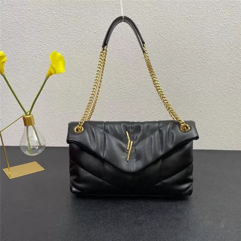 Tasarımcı Lüks Çanta Çanta Bayan Çantası Loulou Kirpi Kapitone Deri Küçük Zincir Crossbody Kadın Omuz Çantası Boyutu: 28 * 18 * 9 cm