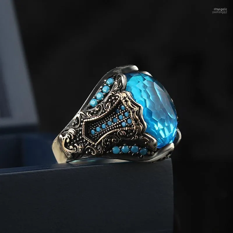Anéis de cluster 925 Sterling Silver Detalhado projetado Crystal Cut Blue Zircon Men Ring Rita22