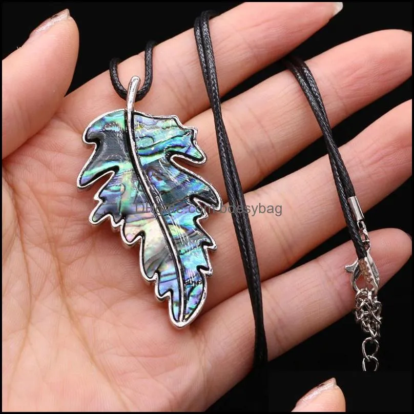 Pendant Necklaces Women Necklace Natural The Mother Of Pearl Abalone Leaf-Shaped Brooch Charms For Love Lucky Gift Chain 40 +5 CM