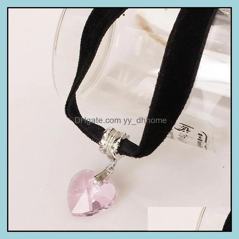 velvet ribbon chockers hot sale crystal heart pendant necklace black lace necklaces with pendants fashion jewelry wholesale 0587wh