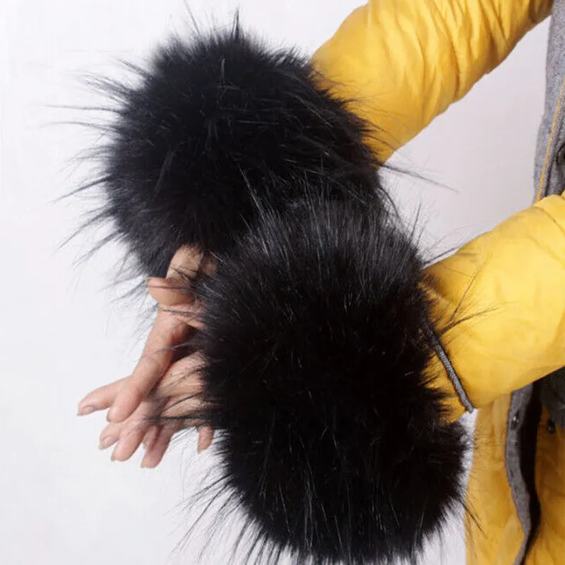 Women's Real Raccoon Fur Cuffs Sleeves gloves Mittens A Pair of For Coat Jacket