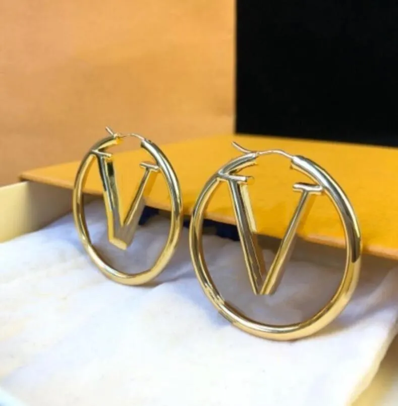 Designer Lyxmode 18K Gold Hoop Örhängen dam Kvinnor Fest Öronnappar Bröllopsälskare Presentförlovning Smycken med ask