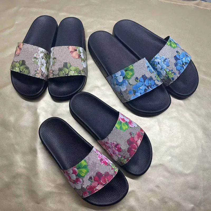 Designer tofflor män kvinnor slipper blommor tryck läder plattform skor gummi glidor varumärke sommar blommar sandaler med originallåda storlek 35-48