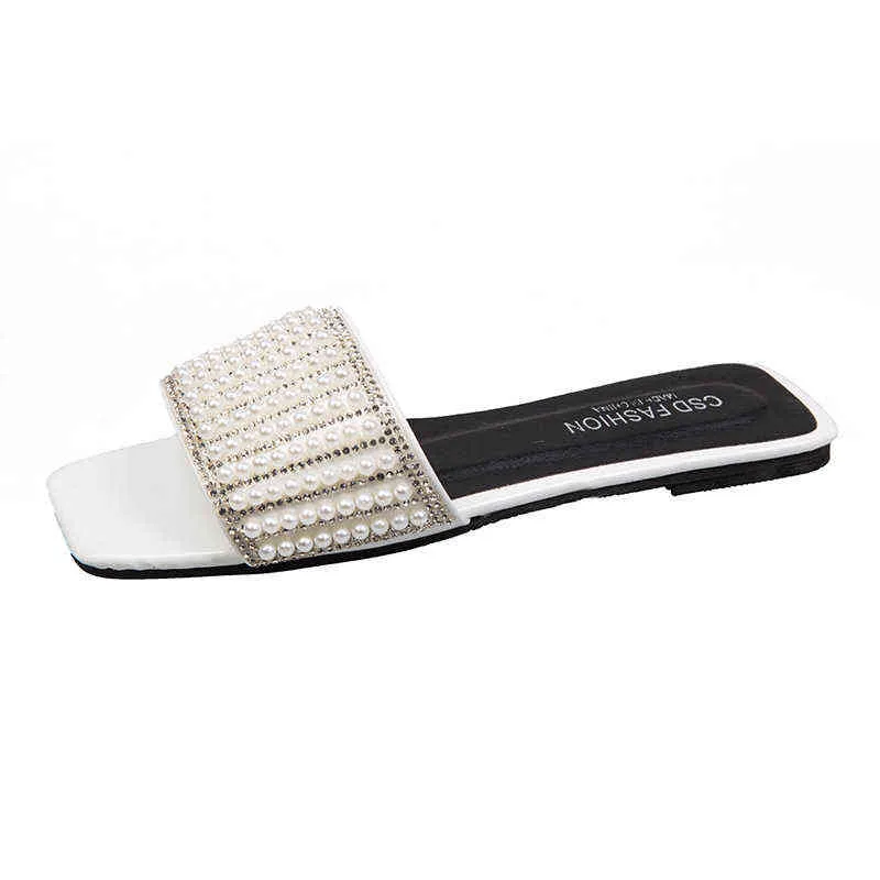 Kapcie Damskie zjeżdżalnie Lato Rhinestone White Płaskie buty Eleganckie Pearl Zewnętrzne Wear 2022 Nowy Sand Beach Sandals 220414