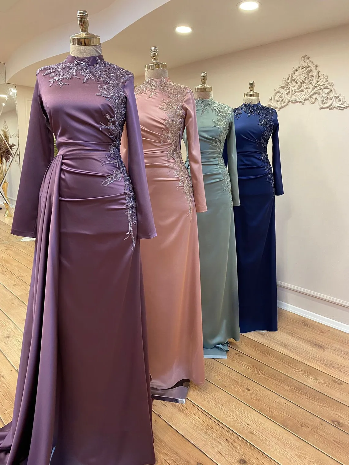 Elegant High Neck Muslim Evening Dresses Lace Appliques Beaded Long Sleeves  Satin Arabic Dubai Islamic Celebrity Party Gowns Sweep Train Prom Dress ...