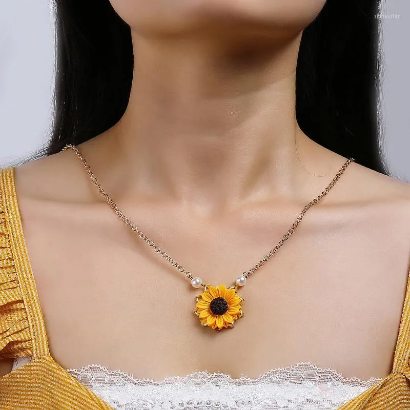 Anhänger Halsketten Vintage Perle Gänseblümchen Sonnenblume Böhmischen Metall Halsband Für Frauen Sommer Mode Urlaub Schmuck GiftPendant Sidn22