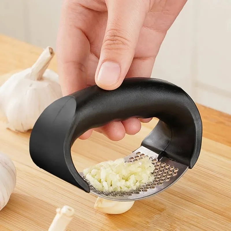 Sublimation Vegetable Tools 1pcs Stainless Steel Multi-function Grinding Slicer Stainlesss Steel O-shaped Press Hand Held Kitchen Rolling Crusher Garlic