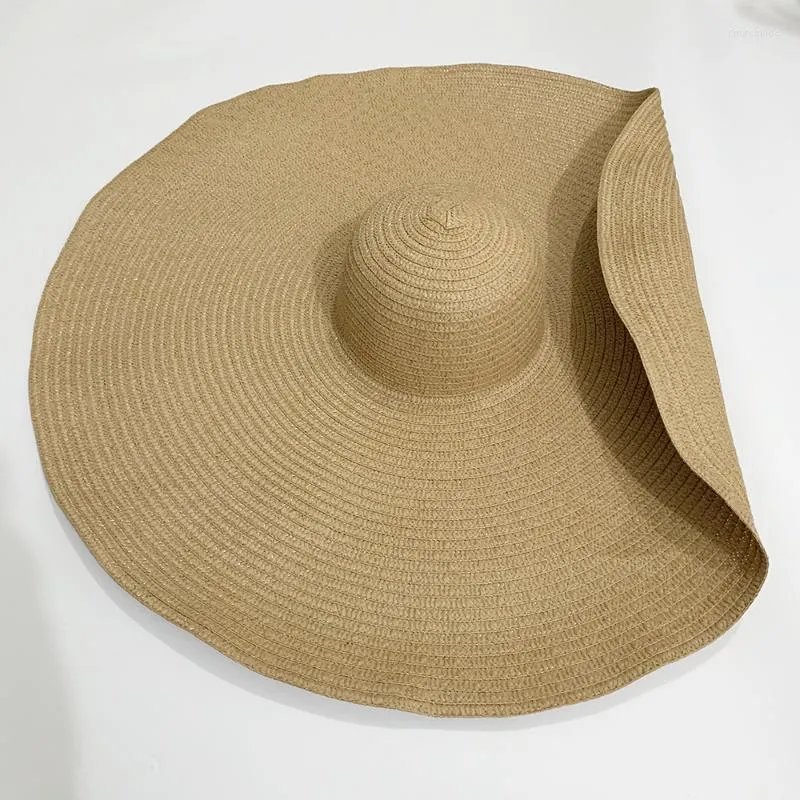 Chapeaux à large bord Chine Fournisseurs Vente en gros Conception Femmes Large Plage Protection UV Summer Sun HatsWide Chur22