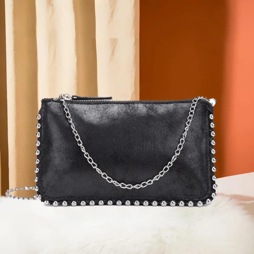 Retro łańcuch paska damska luksusowa torebka aksamitne małe kwadratowe torby mody nit z jednym righterem Crossbody Bag czarny