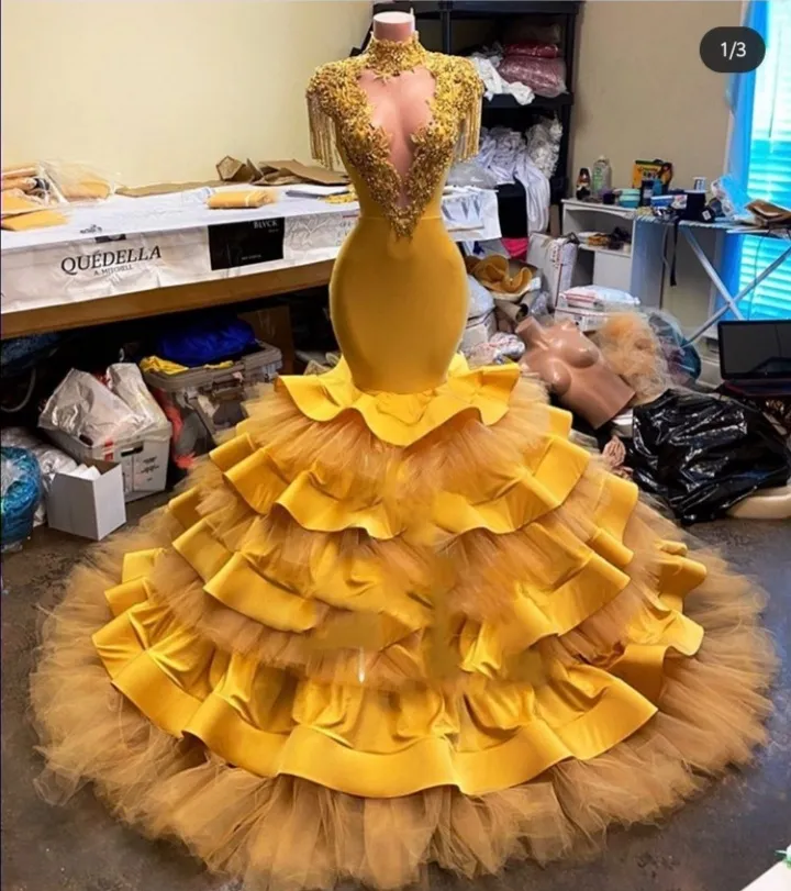 Bright Gold Tulle Ruffled Mermaid Prom Dresses High Neck Sexy Keyhole Tiered Spets Aso Ebi Evening Dress for Black Girls Plus Size